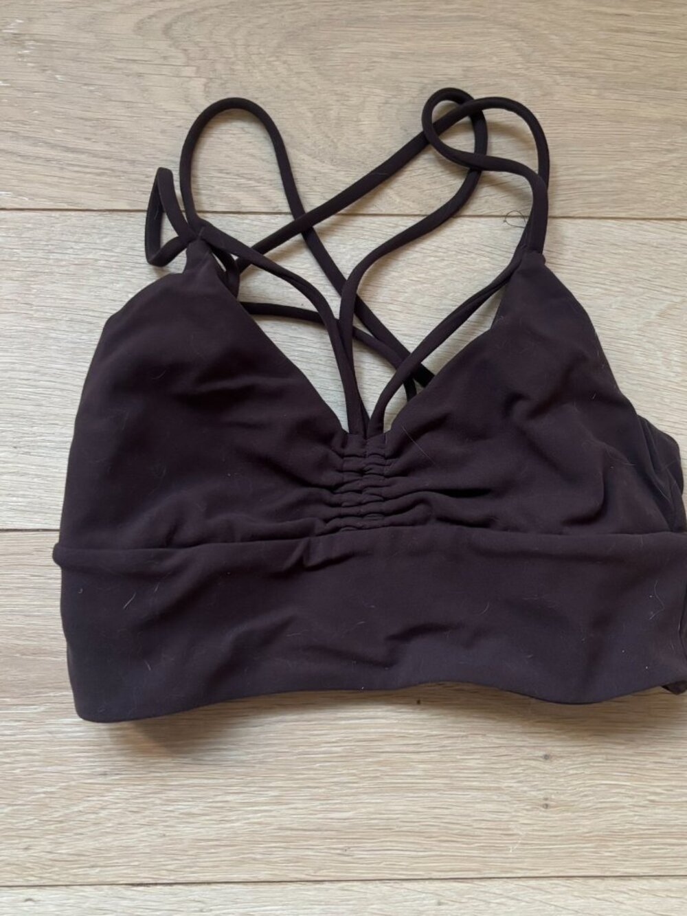 Lululemon Nulu Strappy V-Neck Bra Light Support A/B Cup Espresso Size 2